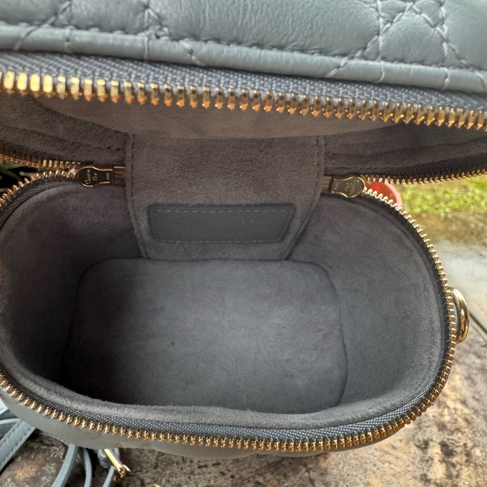 Christian Dior Micro Vanity Case - Picture 8 of 9